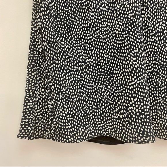 JONES NEW YORK Silk Black Cream Polka Dot Short Sleeve Blouse Women’s Size 10 - Picture 4 of 5